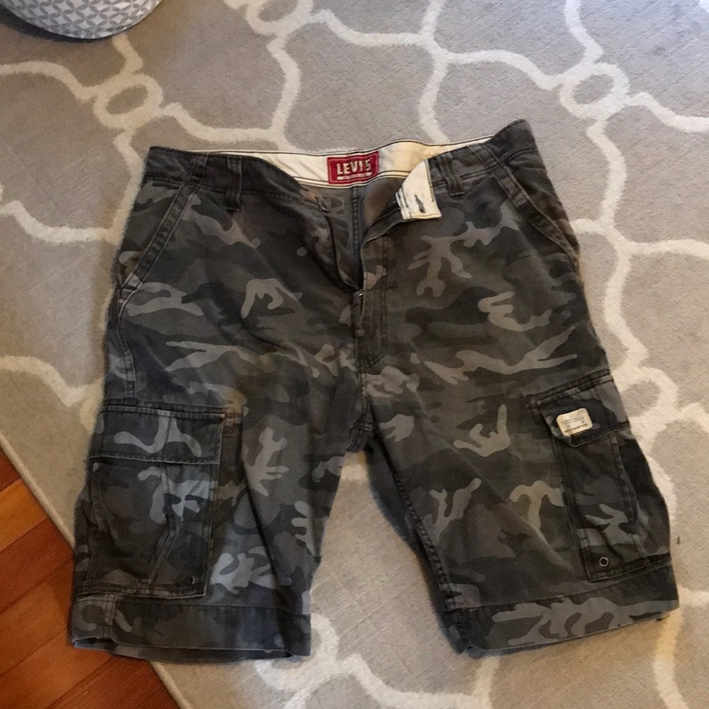 Levi’s Cargo Shorts